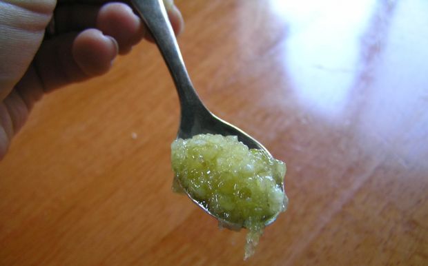 bijeli-luk-med