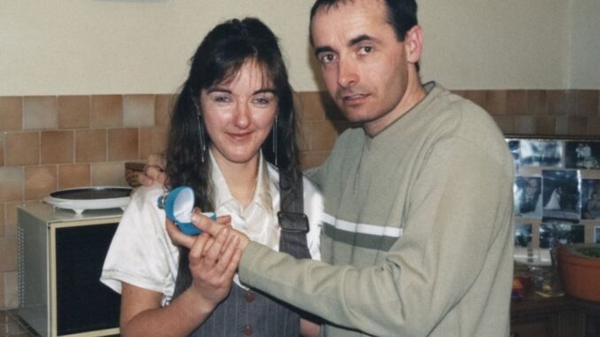 200329